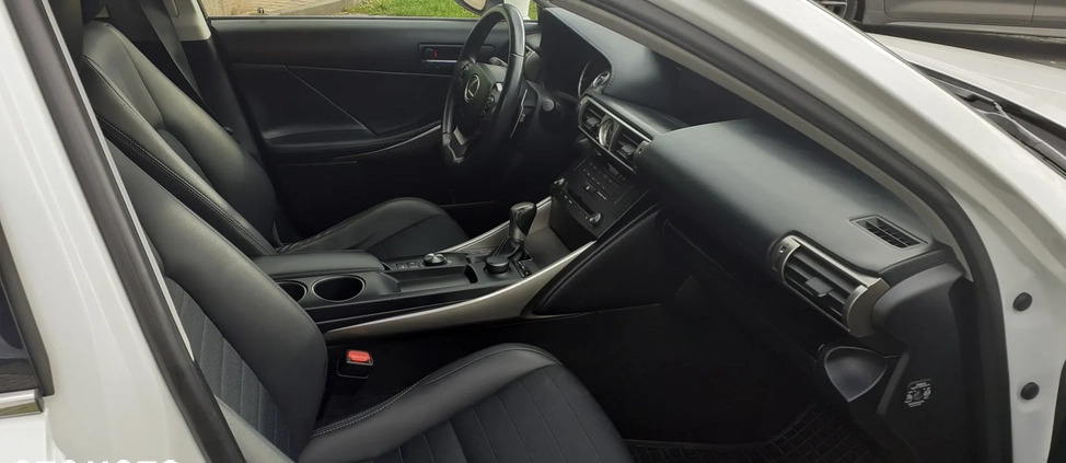 Lexus IS cena 78600 przebieg: 121000, rok produkcji 2014 z Tarnów małe 254